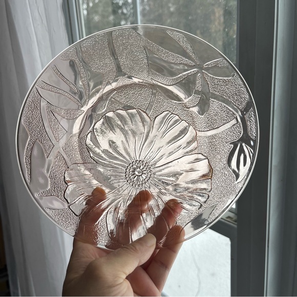 Vintage KIG Group Hibiscus Pattern Pink Depression Glass Serving Bowl Floral! - Picture 2 of 4